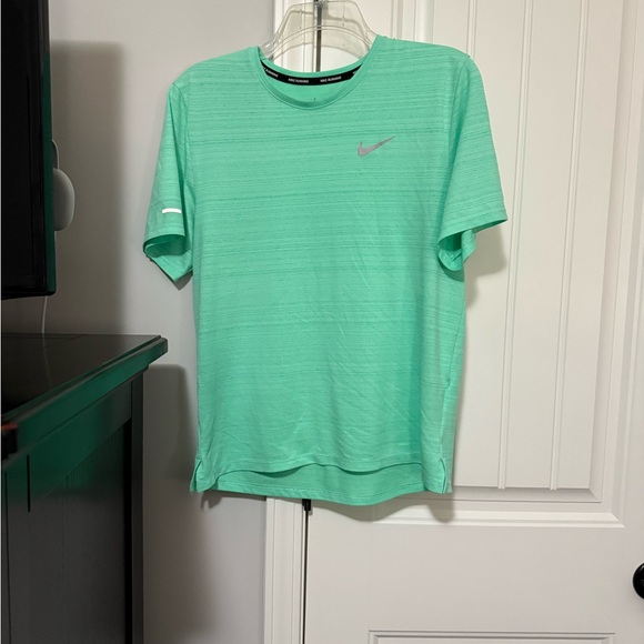 Nike running dri-fit shirt. Size small - Picture 1 of 3